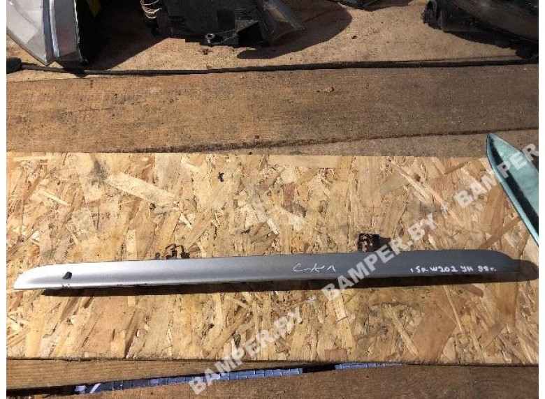 Накладка подсветки номера к Mercedes C W203