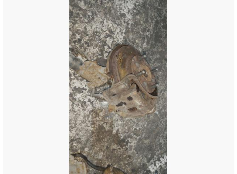 Ступица передняя левая к Hyundai Lantra, 1998г.