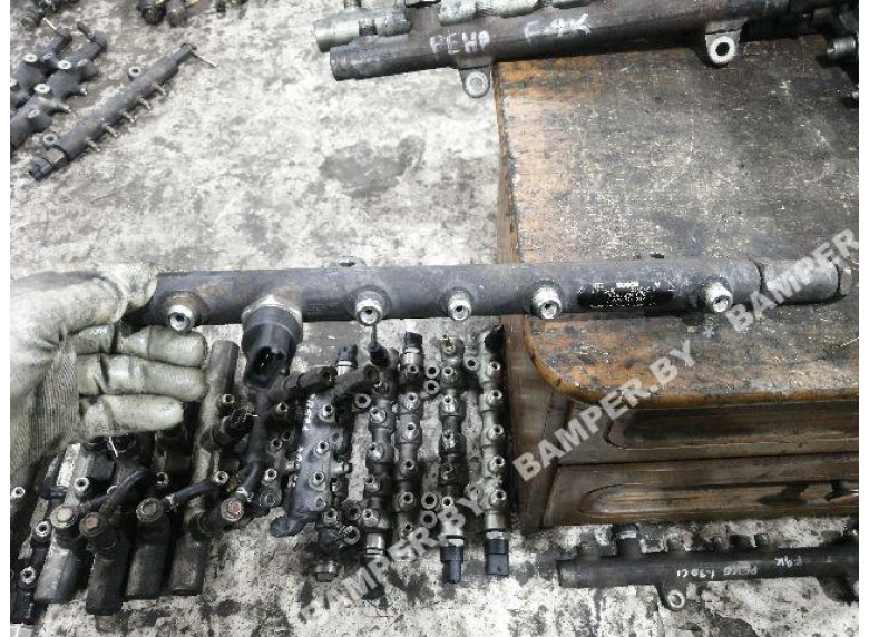 Топливная рампа к Volvo S40