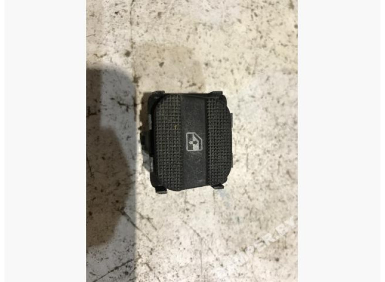 Кнопка стеклоподъемника к Volkswagen Passat, 1996г.