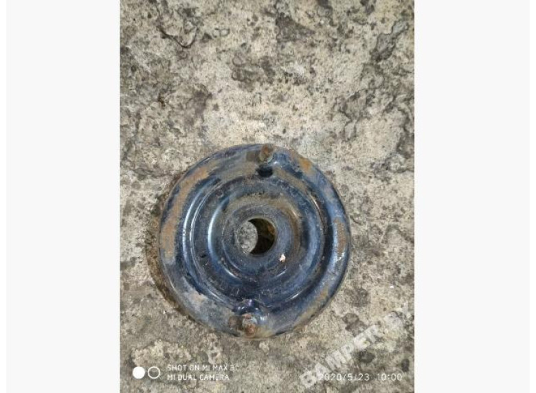 Опора амортизатора верхняя (чашка) к Volkswagen Passat, 1998г.