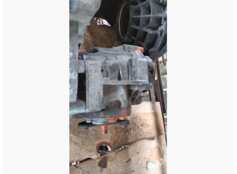 Редуктор переднего моста к Volkswagen Golf, 2003г.