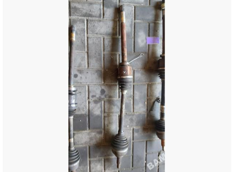 Полуось передняя правая (приводной вал, ШРУС) к Renault Trafic, 2006г.