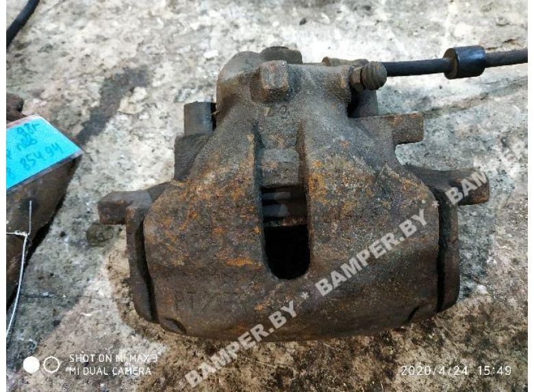 Суппорт передний левый к Volkswagen Sharan, 1998г.