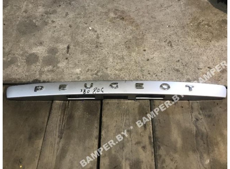 Накладка подсветки номера к Peugeot 308