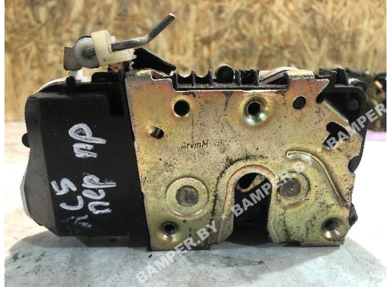 Замок двери передней правой к Citroen C5, 2003г.