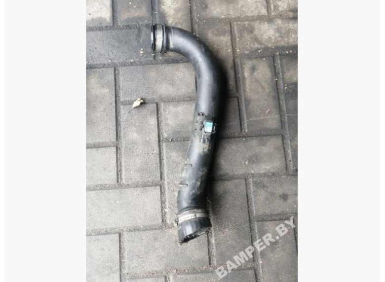 Патрубок интеркулера к Volvo V40