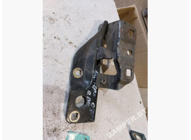 Петля капота правая к Nissan Almera Tino, 2005г.