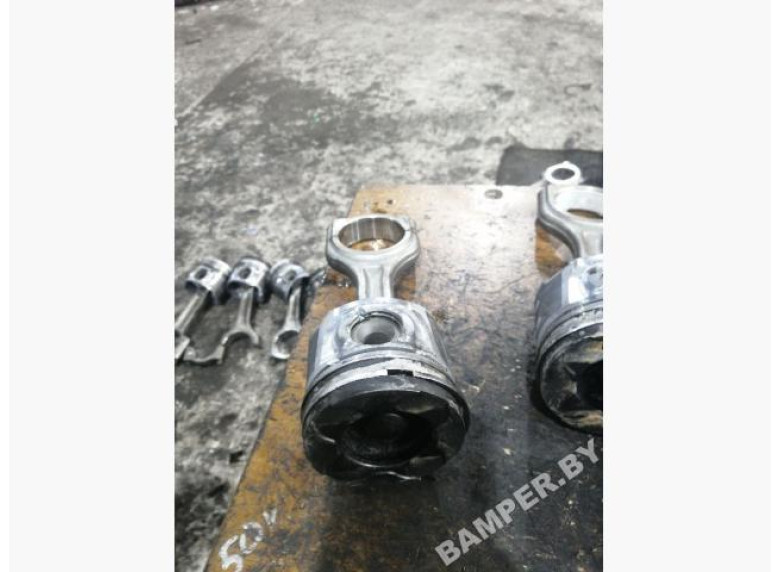 Поршень к Citroen C5, 2005г.