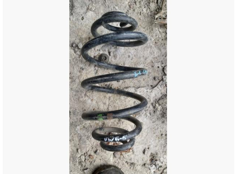 Пружина задняя к Volkswagen Passat, 1998г.