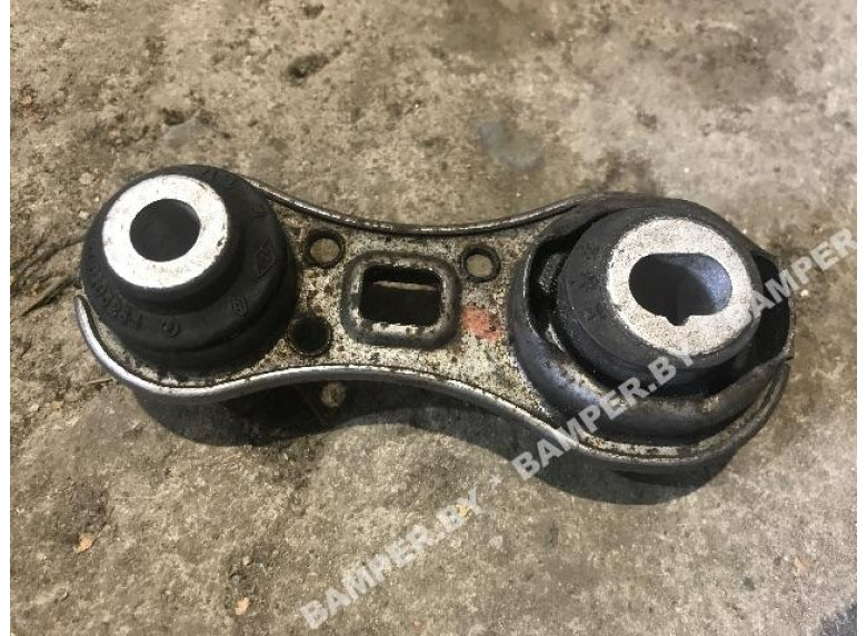 Кронштейн двигателя к Renault Megane, 2003г.