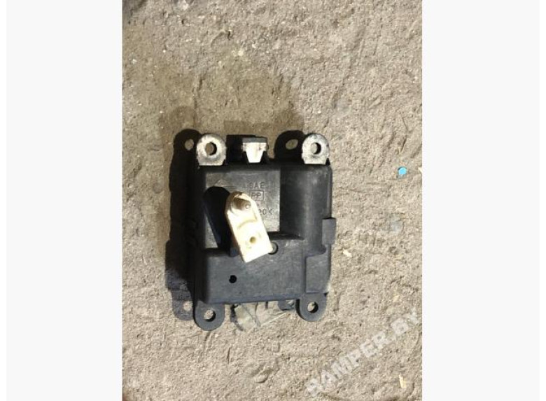 Моторчик заслонки печки к Nissan Primera