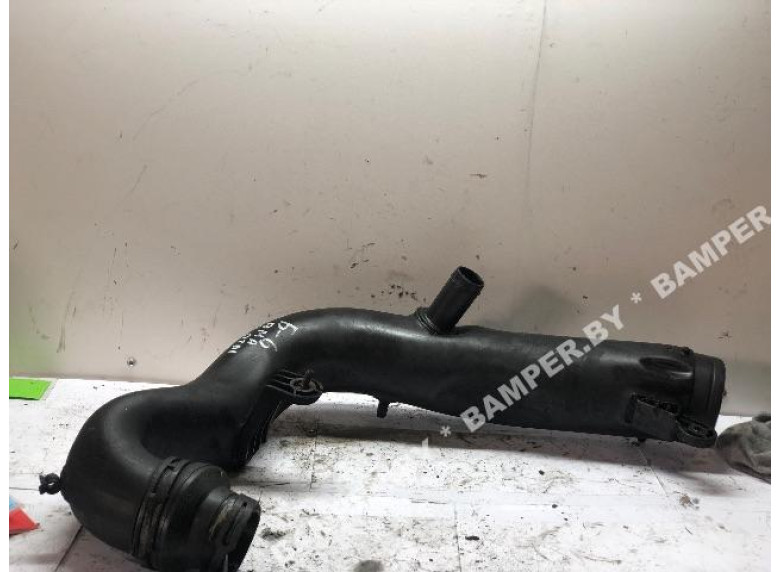 Патрубок интеркулера к Volkswagen Passat, 2006г.