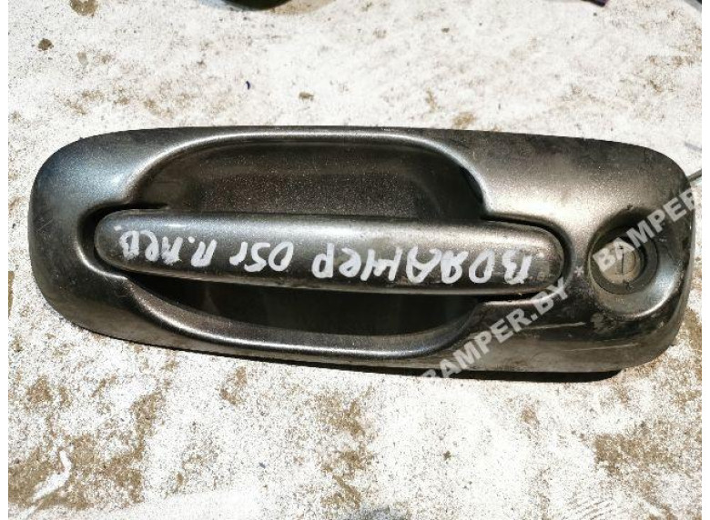 Ручка наружная передняя левая к Chrysler Voyager, 2003г.