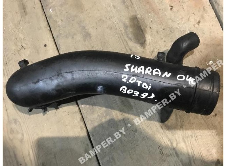 Патрубок воздушного фильтра к Volkswagen Sharan