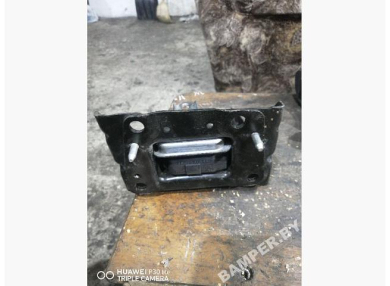 Подушка крепления двигателя к Citroen DS3, 2013г.