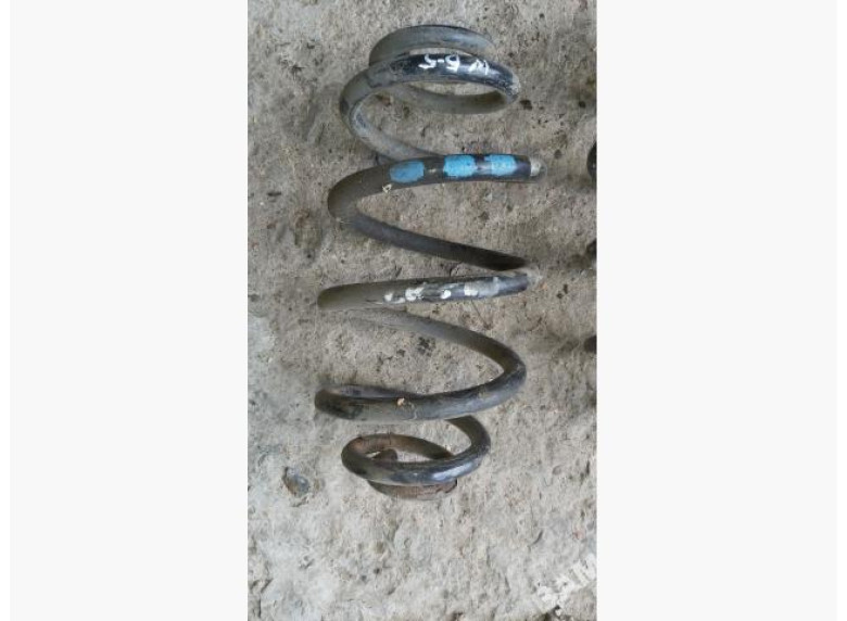 Пружина задняя к Volkswagen Passat, 1998г.