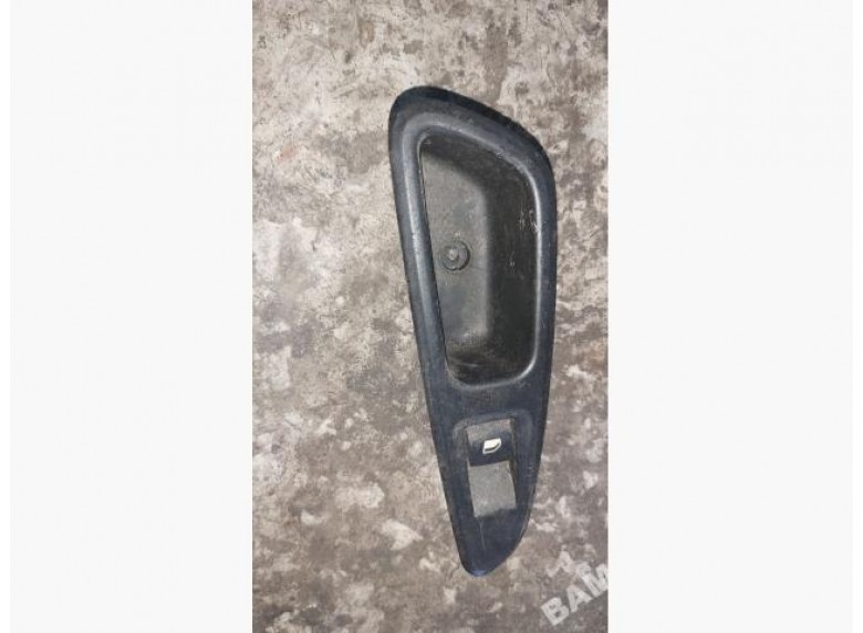 Кнопка стеклоподъемника к Peugeot 308