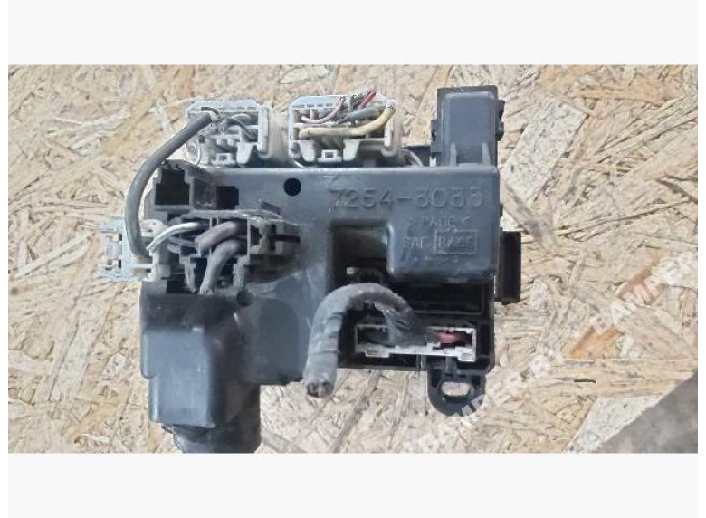 Блок предохранителей к Kia Carens, 2008г.