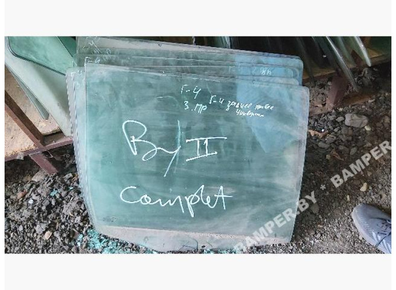 Стекло двери задней правой к Volkswagen Golf, 2000г.