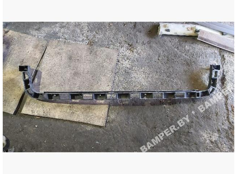 Кронштейн крепления бампера заднего к Volkswagen Touran, 2002г.