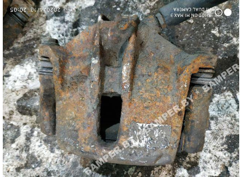 Суппорт передний левый к Peugeot 307, 2003г.