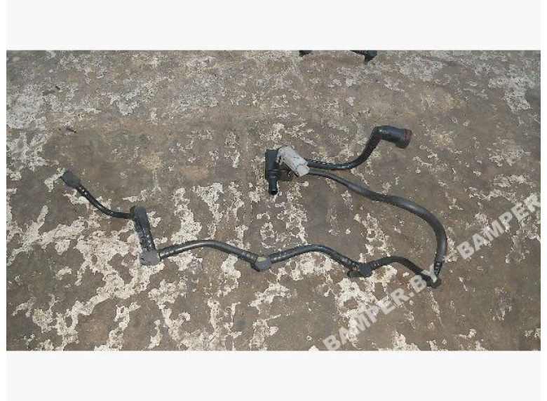 Трубка обратки форсунок к Volvo V40, 2003г.