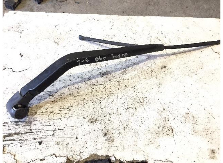 Щеткодержатель задний к Volkswagen Transporter, 2006г.