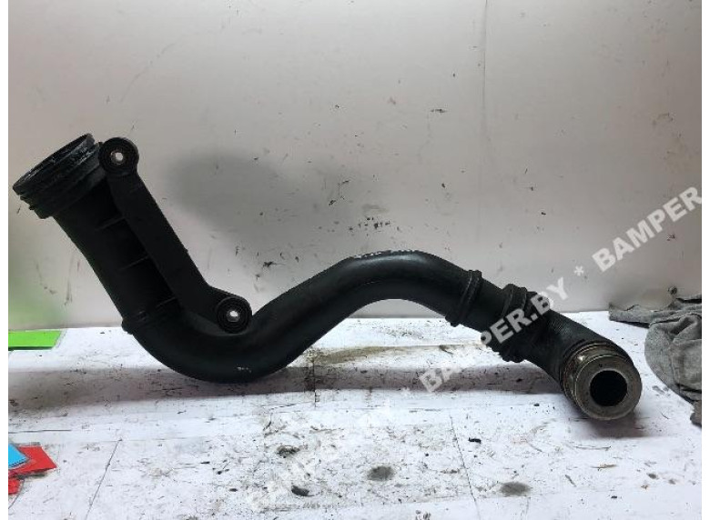 Патрубок интеркулера к Volkswagen Passat, 2006г.