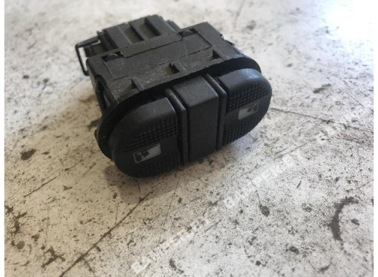 Кнопка стеклоподъемника к Volkswagen Sharan, 1998г.