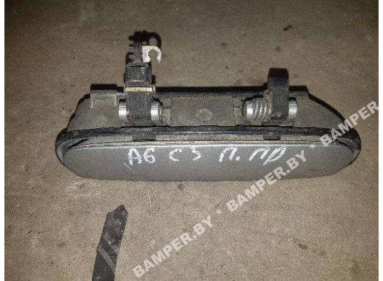Ручка наружная передняя правая к Audi A6, 2000г.
