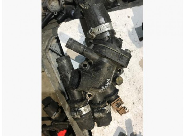 Корпус термостата к Mitsubishi Space Star