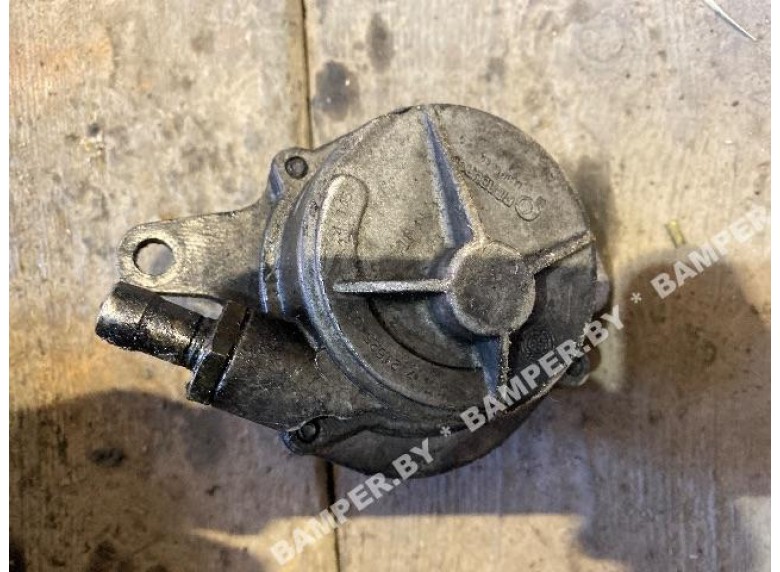 Насос вакуумный к Opel Omega