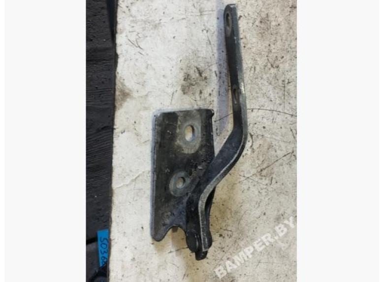 Петля капота правая к Volkswagen Vento, 1997г.
