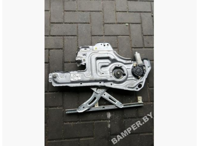 Стеклоподъемник электрический передний левый к Hyundai Trajet, 2004г.