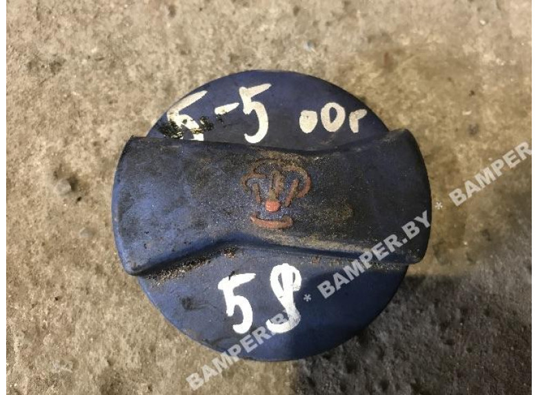 Пробка расширительного бачка к Volkswagen Passat, 2000г.