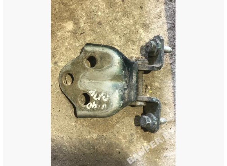 Петля двери к Volvo V40