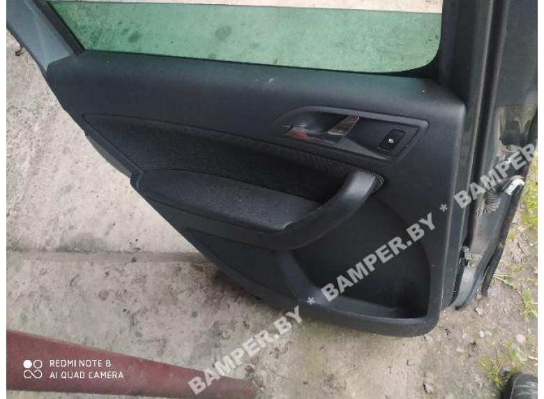 Обшивка дверей (комплект) к Skoda Yeti