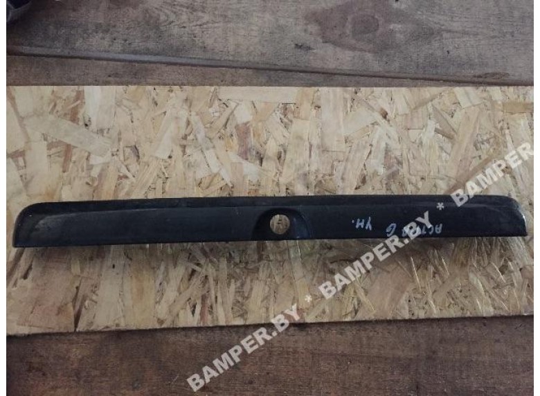 Накладка подсветки номера к Opel Astra