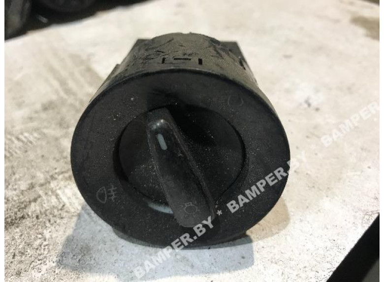 Переключатель света к Volkswagen Golf, 2000г.