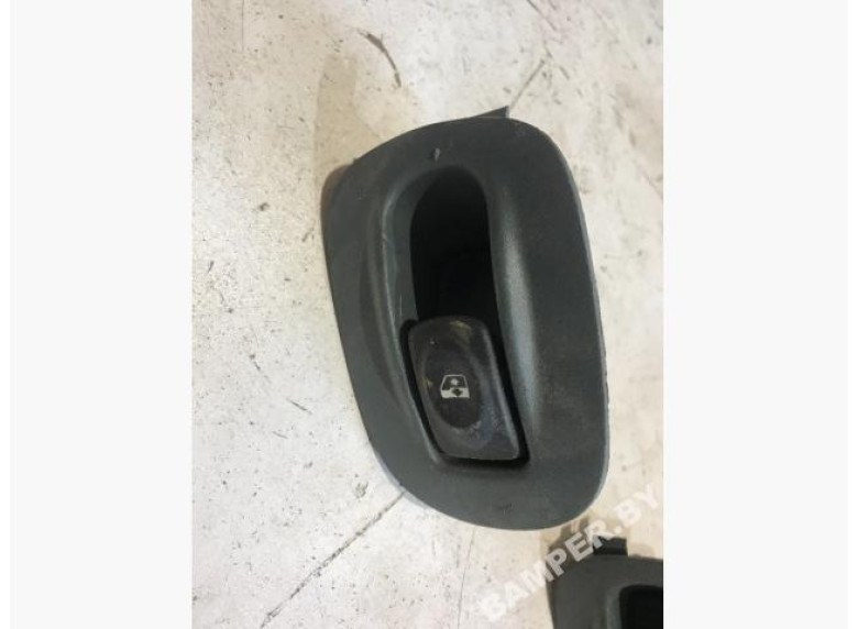 Кнопка стеклоподъемника к Renault Scenic, 1998г.