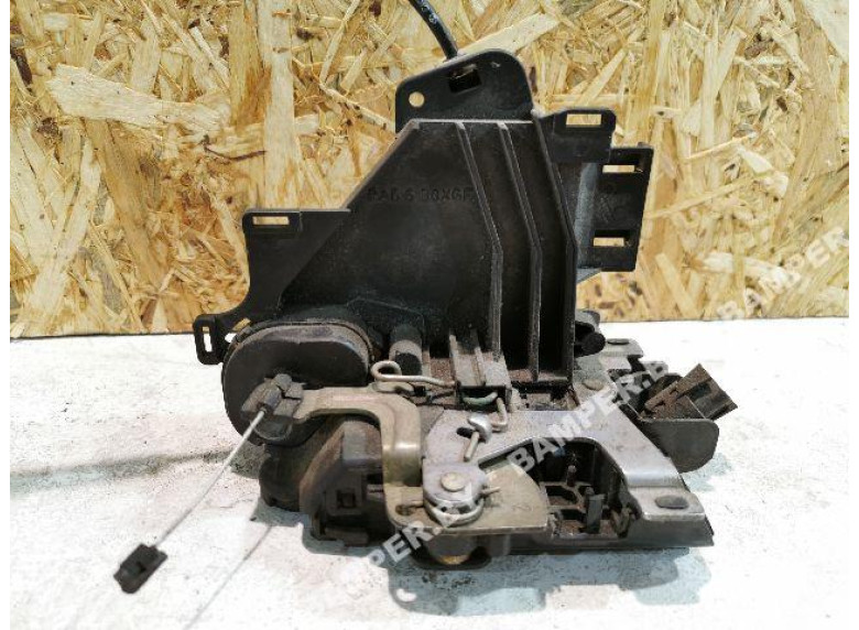 Замок двери передней правой к Volkswagen Lupo, 2000г.