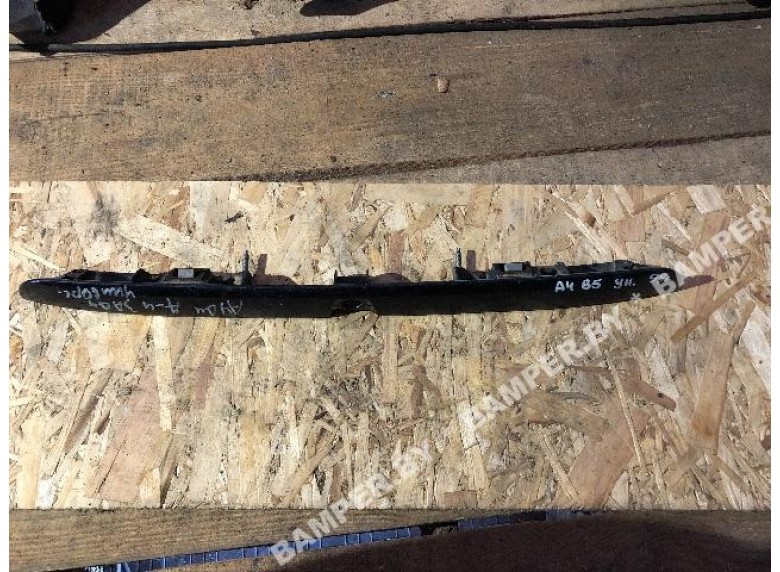 Накладка подсветки номера к Audi A4