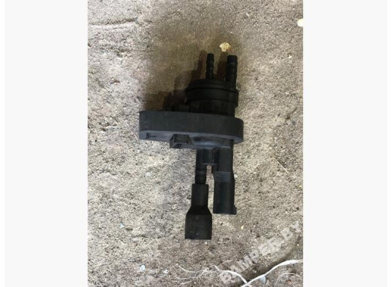 Клапан электромагнитный к Mercedes C W203, 2004г.