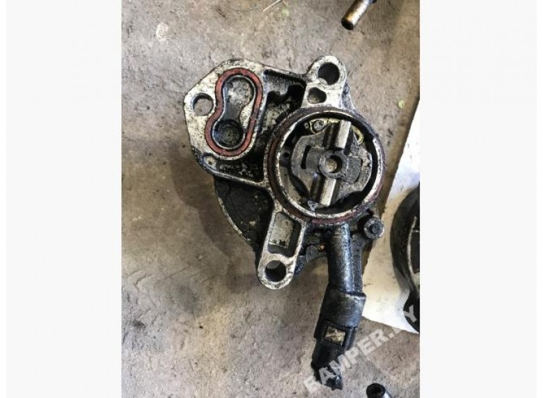 Насос вакуумный к Peugeot 607