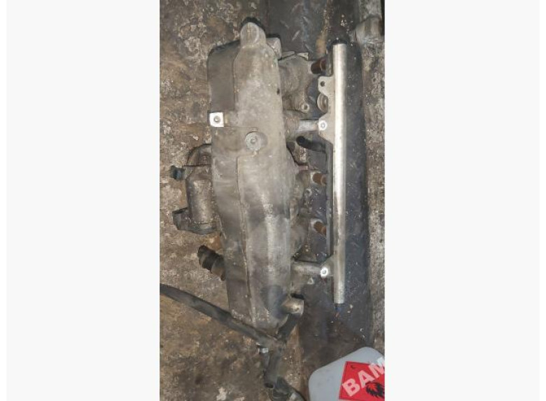 Коллектор впускной к Volvo XC70, 2001г.