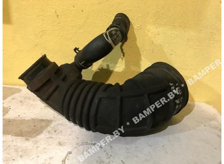 Патрубок воздушного фильтра к Opel Vectra