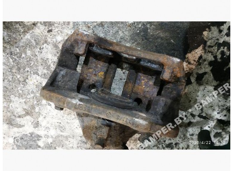 Суппорт передний левый к Peugeot Partner