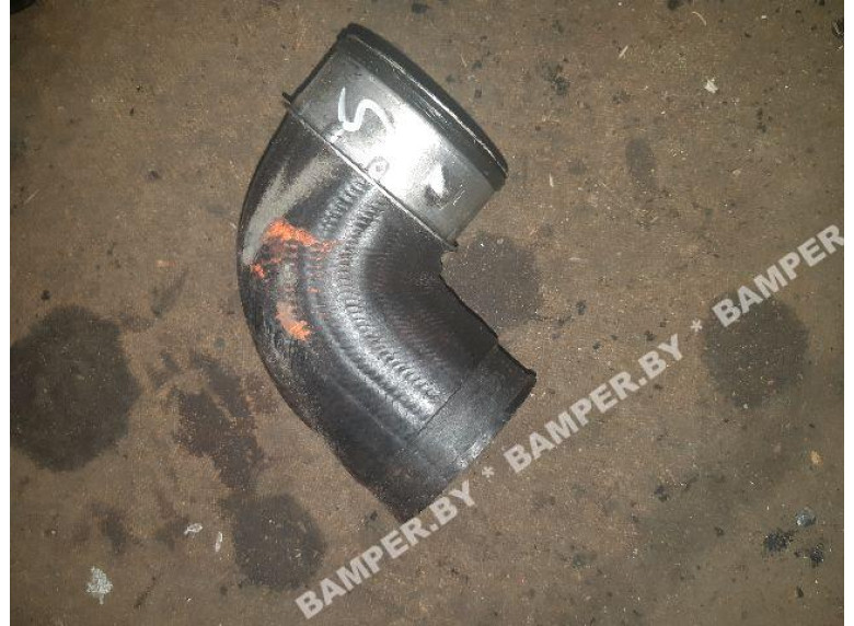 Патрубок интеркулера к Volkswagen Sharan, 2001г.