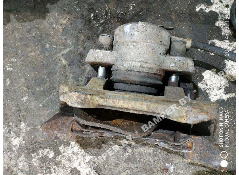 Суппорт передний правый к Alfa Romeo 156